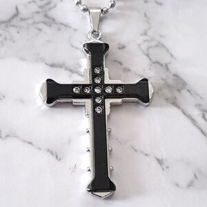 New Boutique Cross Pendant Unisex Silver Crystal Gothic Cybercore Grunge Jewelry